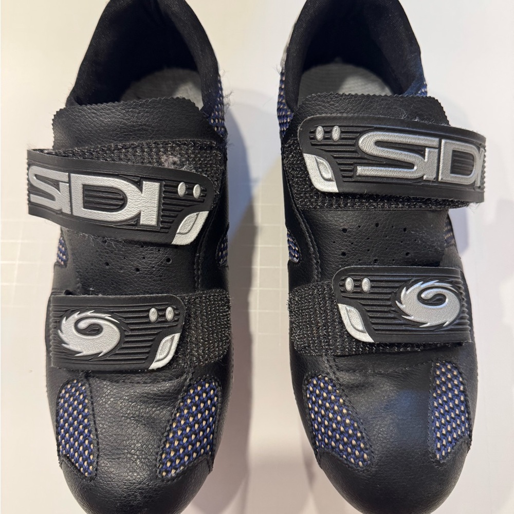 Sidi Women’s cycling shoes  Size 38 European Made In Italy
